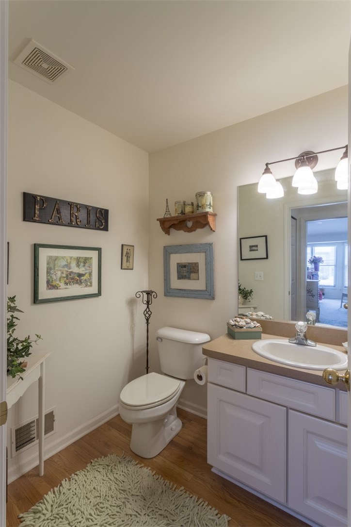 5852 Windstar Circle